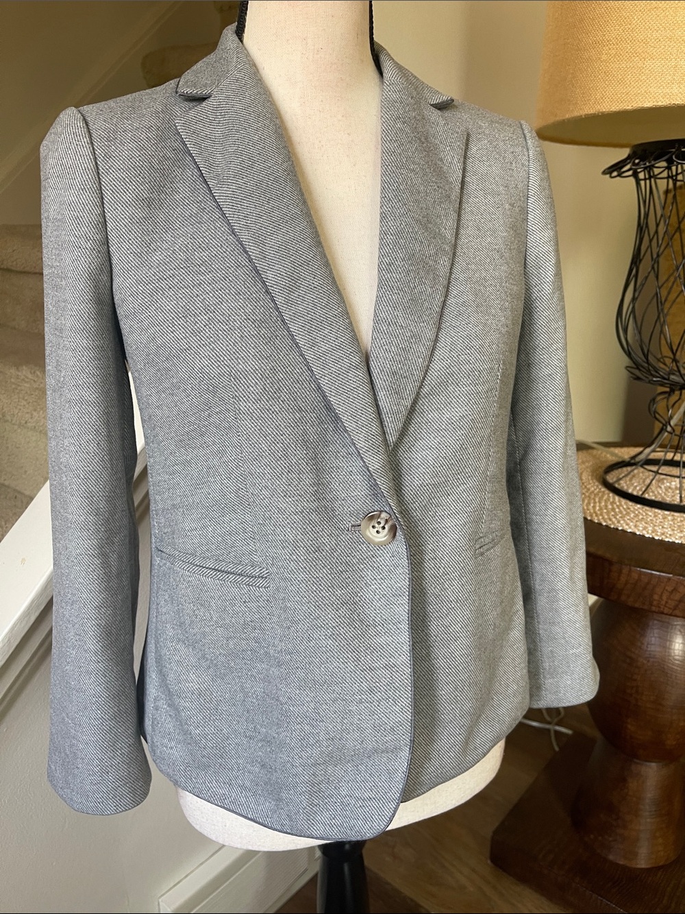 Ann Taylor Soft Wool Blend Gray Herringbone Tailored Single Button Blazer 4Petit